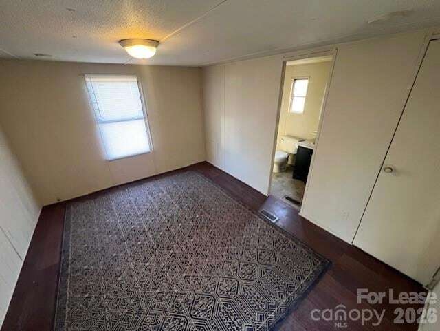 Photo - 127 Dorchester Ln