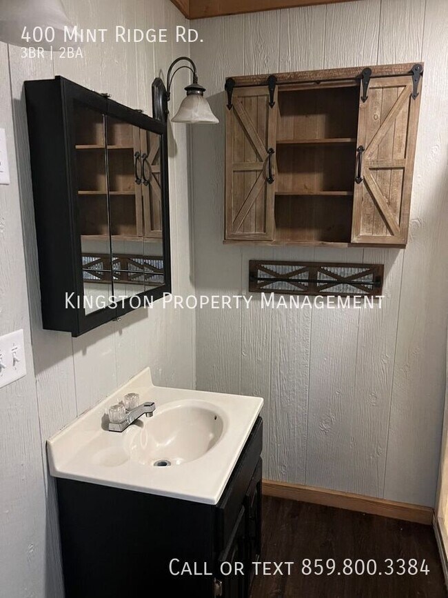 Photo - 400 Mint Ridge Rd