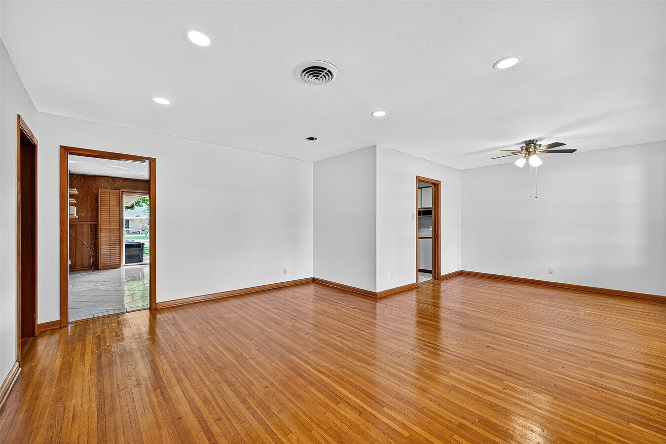 Photo - 8923 Greiner Dr