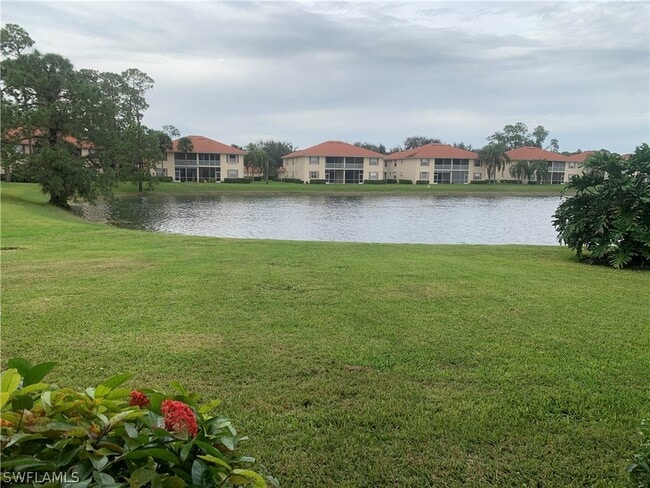 Photo - 230 Robin Hood Cir Unit 102