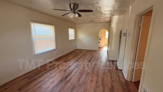 Photo - 1541 Olive St