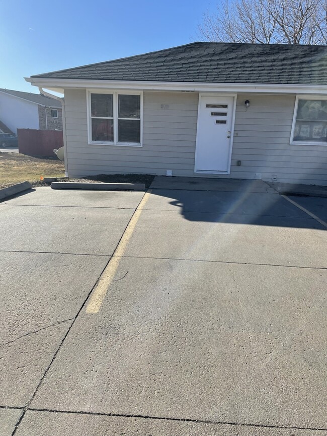 Front Door Parking - 310 Galvin Rd N Unit 3