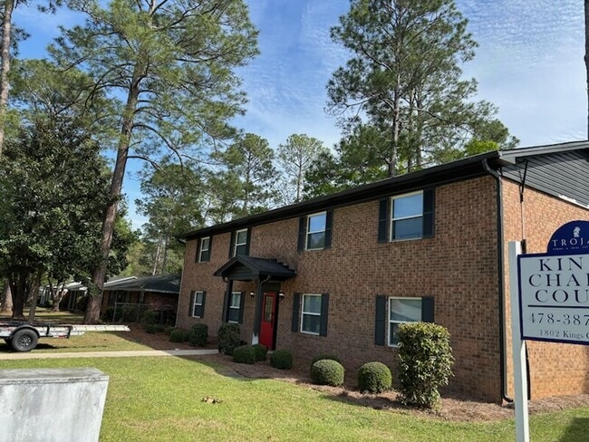 Building Photo - 1804 Kings Chapel Rd Unit 3