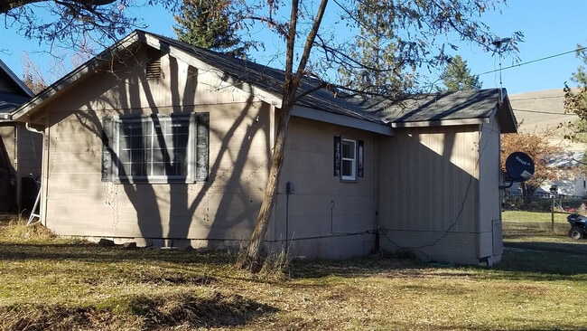 Photo - 418 3rd Ave N
