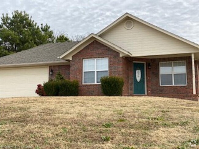 Building Photo - 1942 Green Meadow Dr Rental