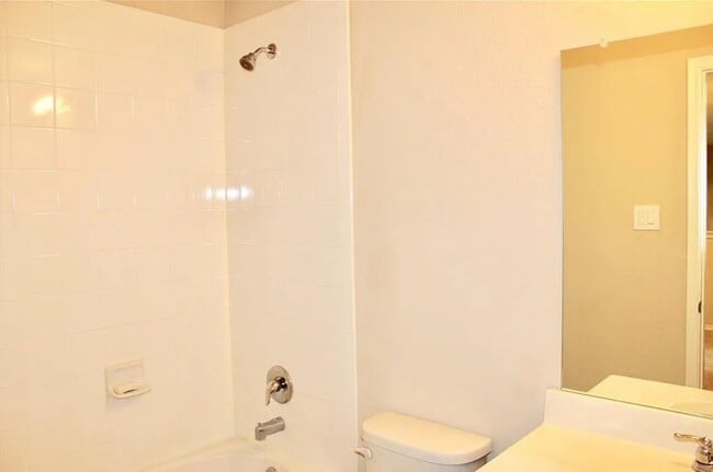 Photo - 1602 Wild Rye Cir