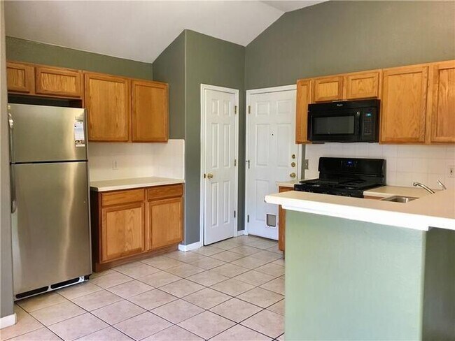 Photo - 1010 Gulf Way