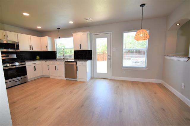 Photo - 9328 Warren Dr