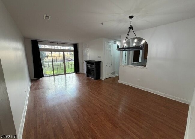 Photo - 225 Windmill Ct