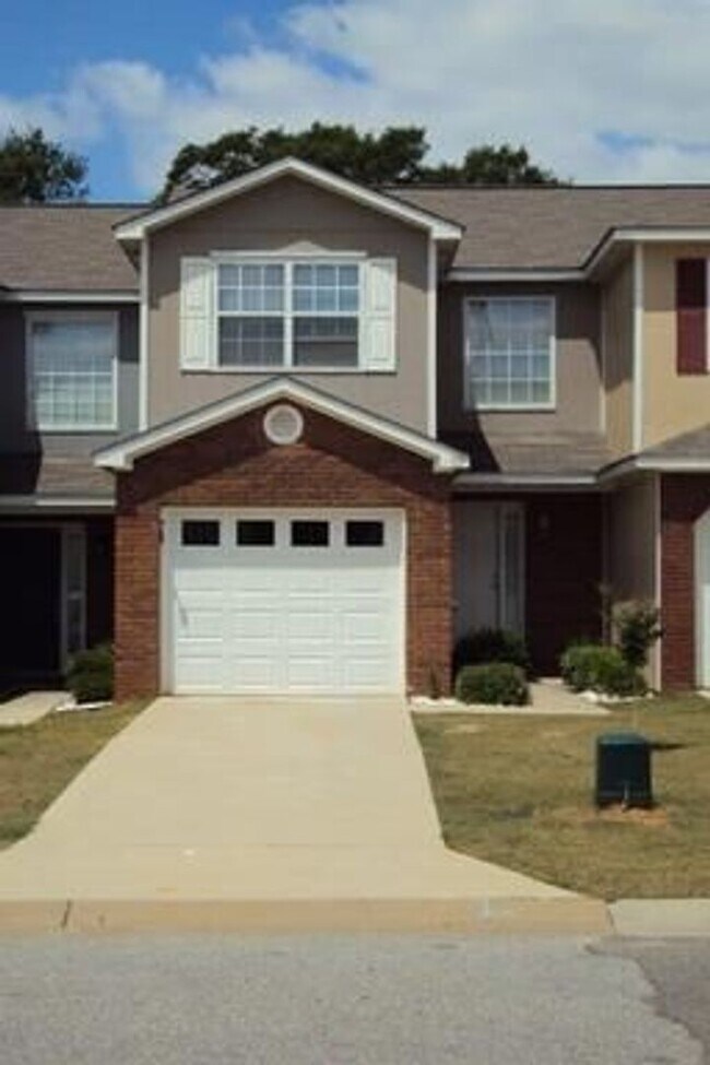 Building Photo - Dunwoody Townhomes, Enterprise, AL