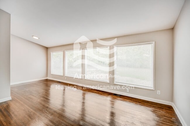 Photo - 1229 Birchwood St