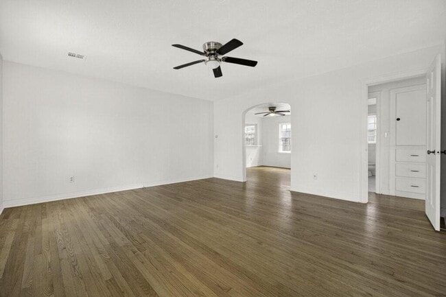 Photo - 721 NW 46th St