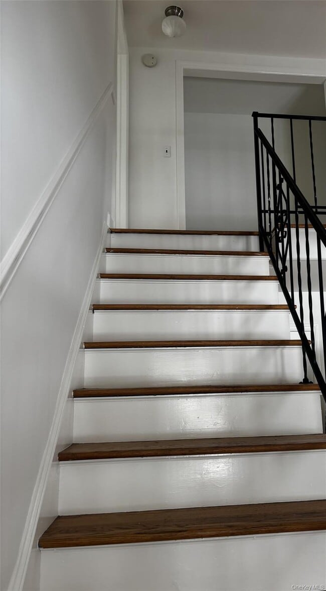 Photo - 35 Lone Oak Dr