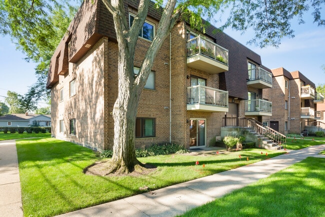 Building Photo - 611 W Central Rd Unit A5