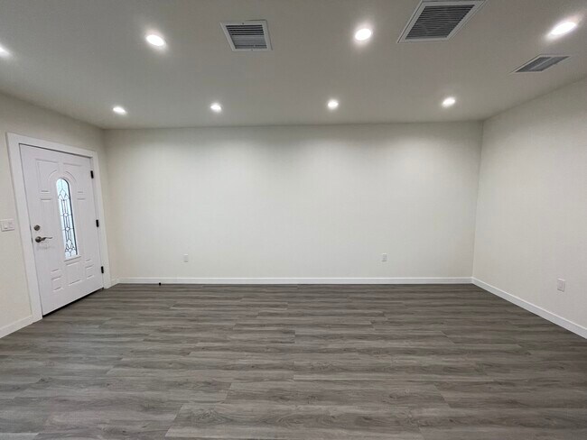 Photo - 10941 Oro Vista Ave