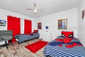 Photo - 143 Breezy Oaks Ct