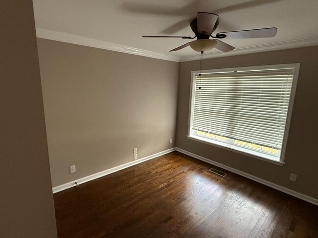 Photo - 3125 Hwy 49 E