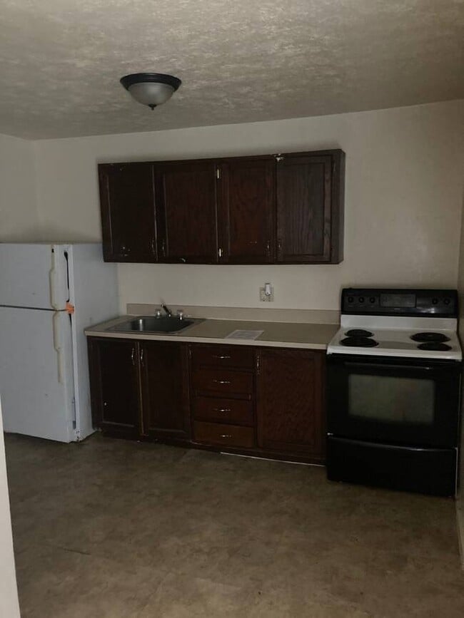 Building Photo - 207 Cunningham St Unit C