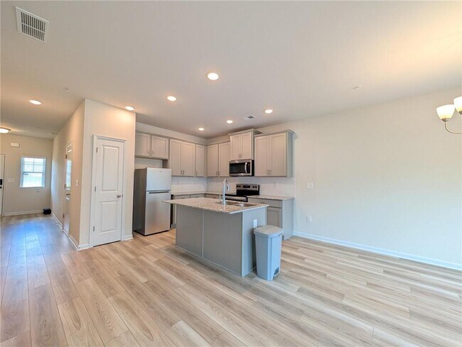 Photo - 1354 Willow Brk Cir
