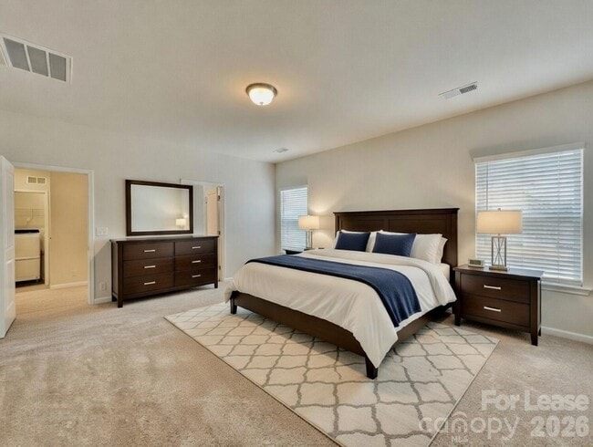 Photo - 1906 Gibb Xing