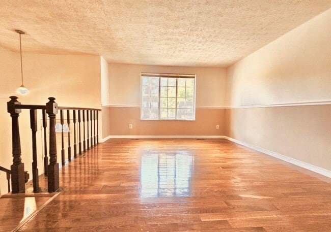 Photo - 8465 Summer Breeze Ln