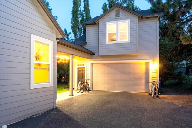 Photo - 19487 Blue Lake Loop Unit ADU Apartment