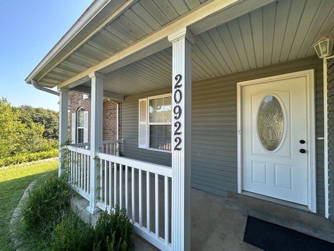 Photo - 20922 Harbor Ln