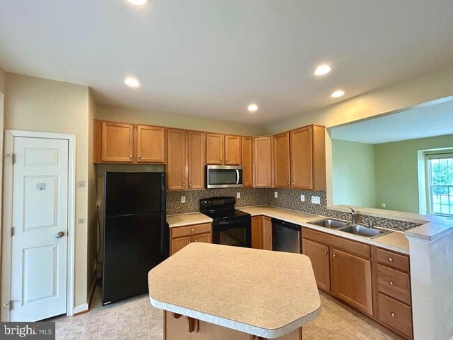 Photo - 190 Monte Carlo Way