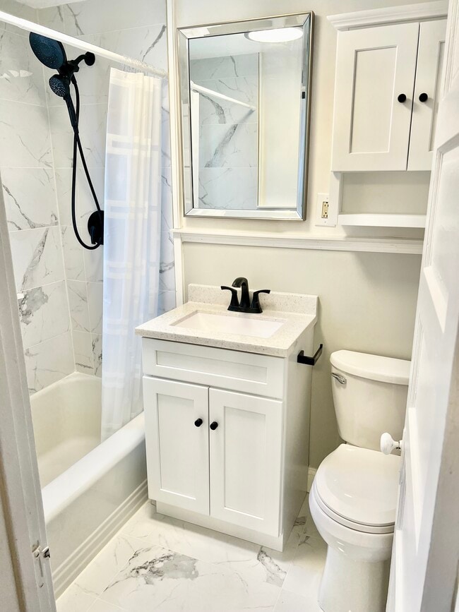 Photo - 1009 Madison St