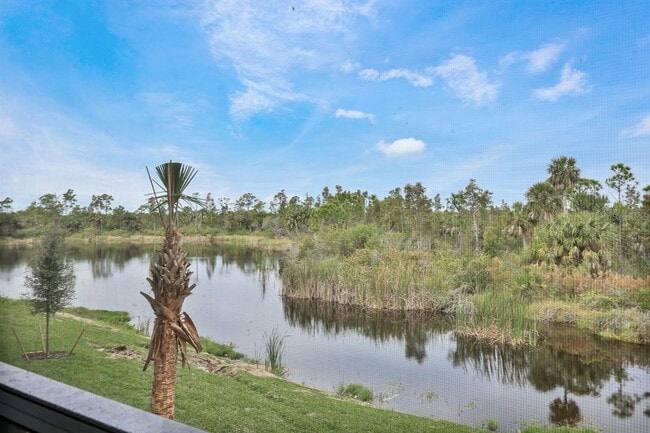 Building Photo - 14141 Heritage Landing Blvd Unit 927