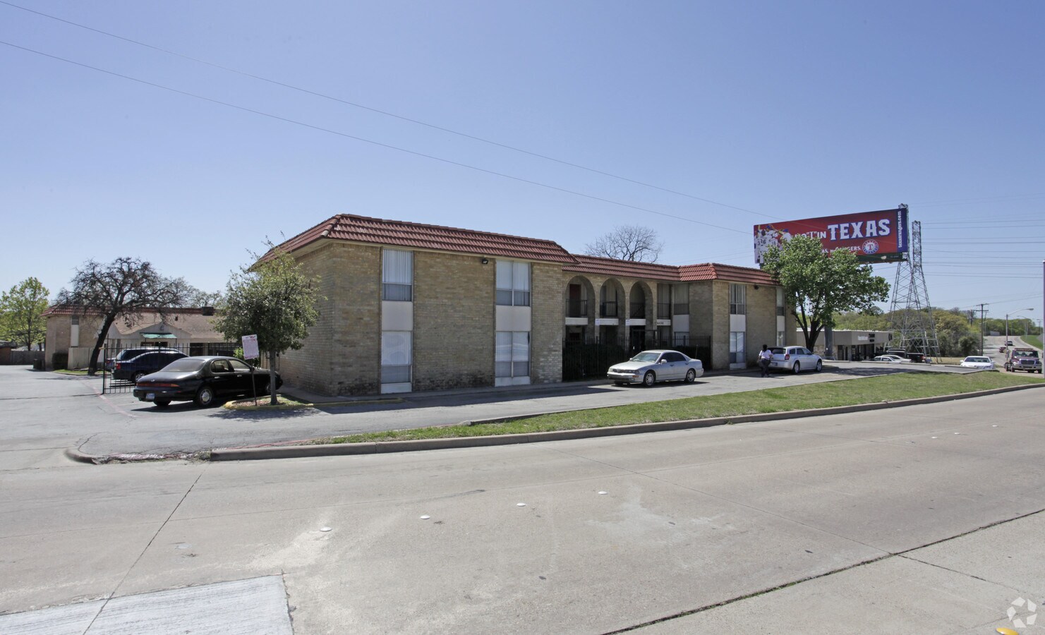 Photo - Las Brisas Apartments