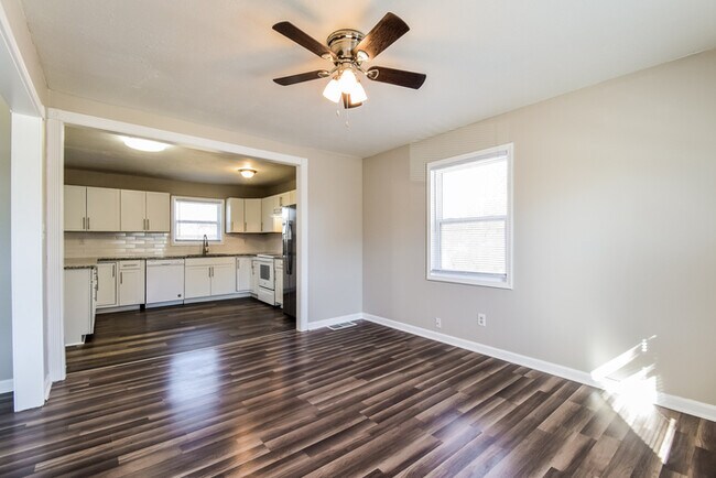 Photo - 455 Emmett St