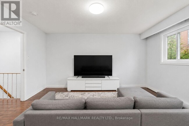 Photo - 82 Halsey Ave