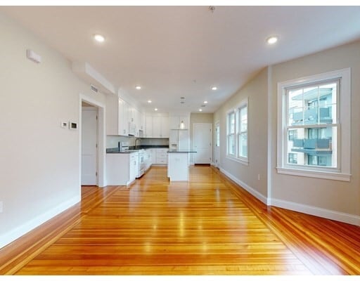 Photo - 27 Leicester St Unidad #1