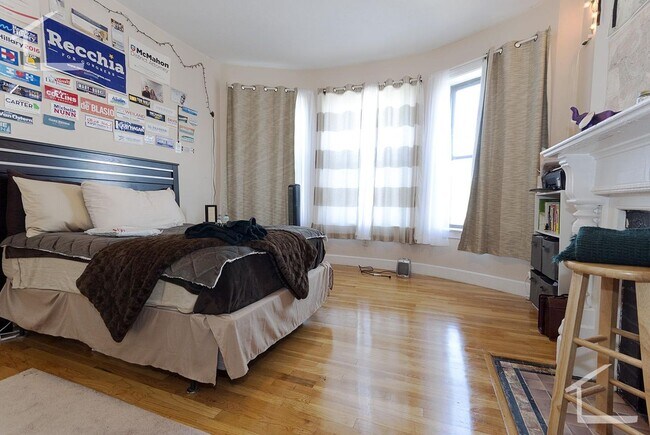 Photo - 9/1 Updated top floor 4BR/2BA in Allston near BU, MBTA