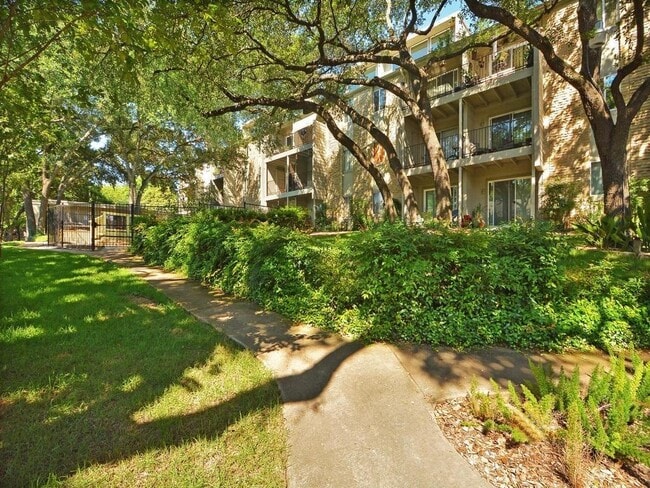 Photo - 3018 S 1st St Condo Unit 113