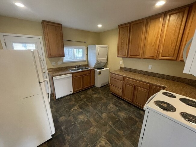 Photo - 2 Bd 1 Ba