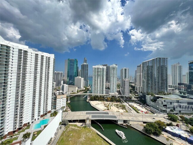 Photo - 92 SW 3rd St Condo Unit 3310