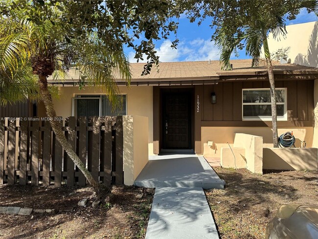 Photo - 11932 SW 125th Pl Townhome