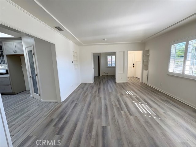 Photo - 587 E Arrow Hwy