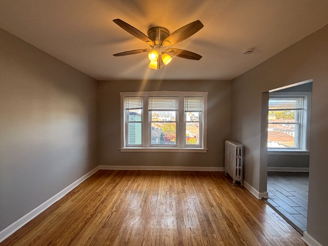 Photo - 3114-3116 W 61st St Unidad 2