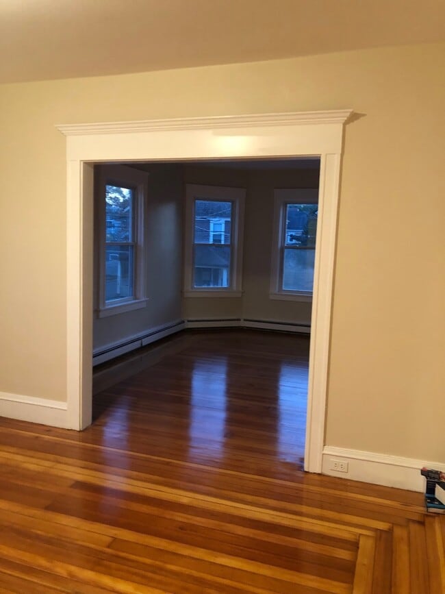 Photo - 16 Lauriston St Unit 2nd floor