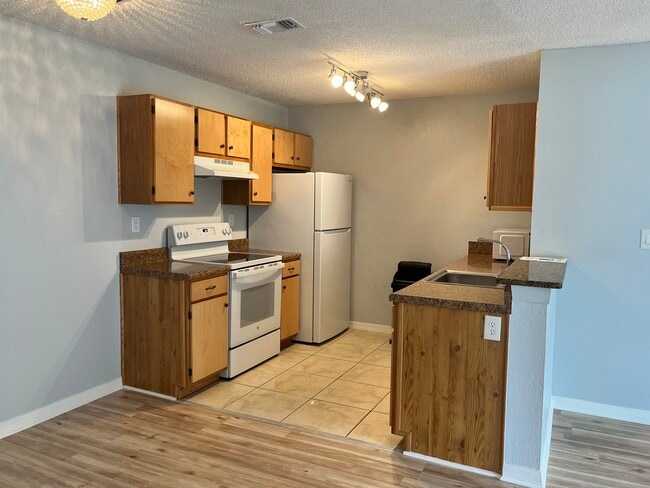Photo - 10263 Gandy Blvd N Unit 413