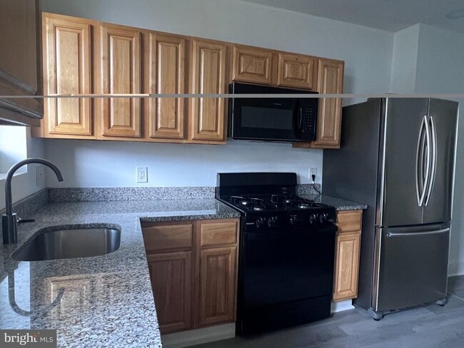 Photo - 430 Whitridge Ave