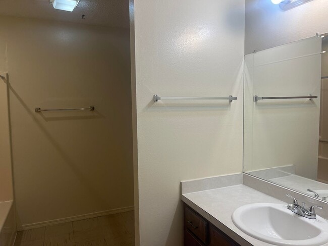 Photo - 311 N Joplin, Apt 1-7 Unit 311 N Joplin, Apt 7