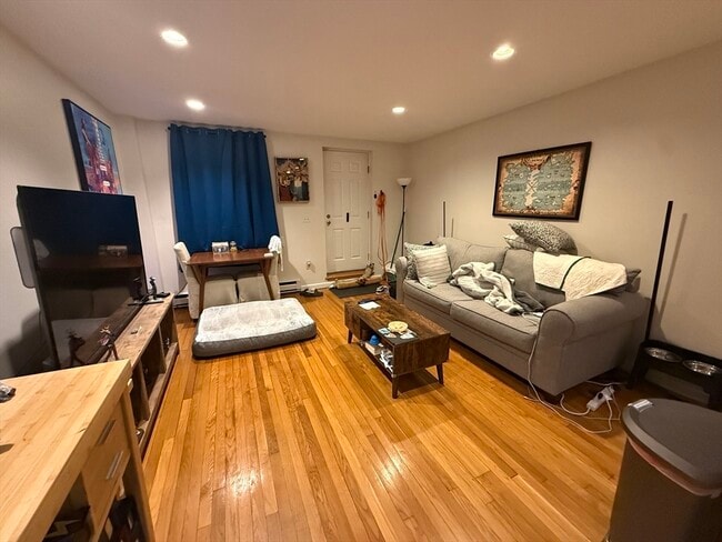 Photo - 18 E Springfield St Unit 1