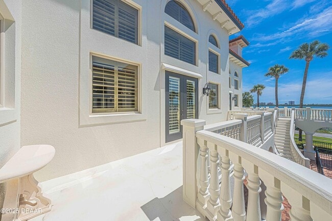 Photo - 5090 Riverside Dr Unit 103