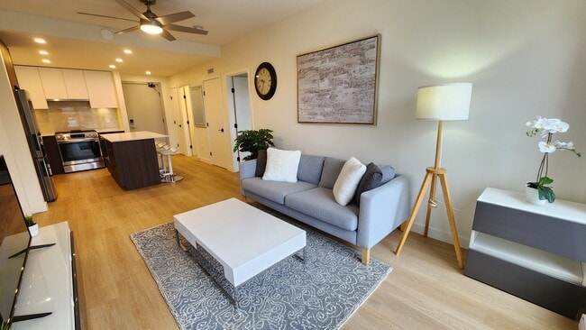 Photo - 7980 206A St Unité A304