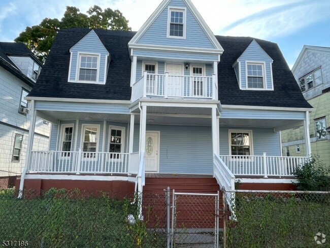 Building Photo - 38 Vernon Terrace Rental