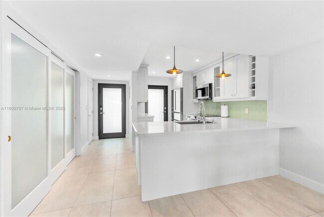 Photo - 6901 Edgewater Dr Unidad 328